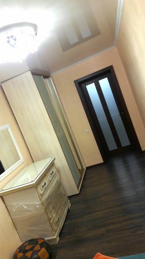 Затишок У Самому Центрі Дніпра Apartman Dnyipropetrovszk Kültér fotó